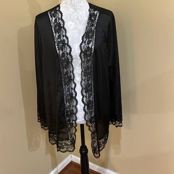 UnderCover Wear Other - 3X UnderCover Wear black satin & lace lingerie